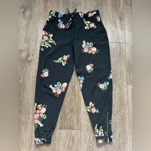 Jetsetters-Rose Black